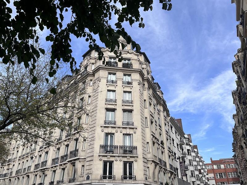 Paris XVème, Métro Bir Hakeim, Grand 3 Pièces de 84,66m²