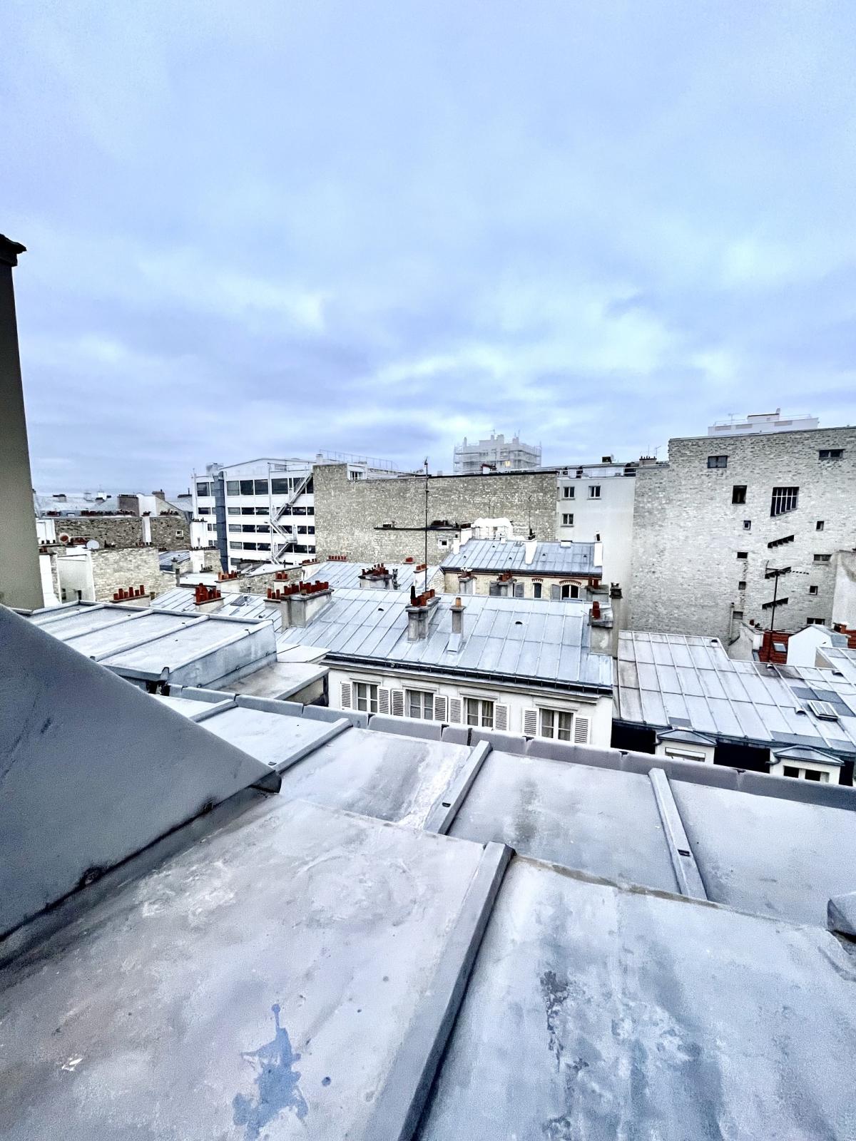 A LOUER STUDIO 21m² Paris XVIIème VILLIERS - PARC MONCEAU