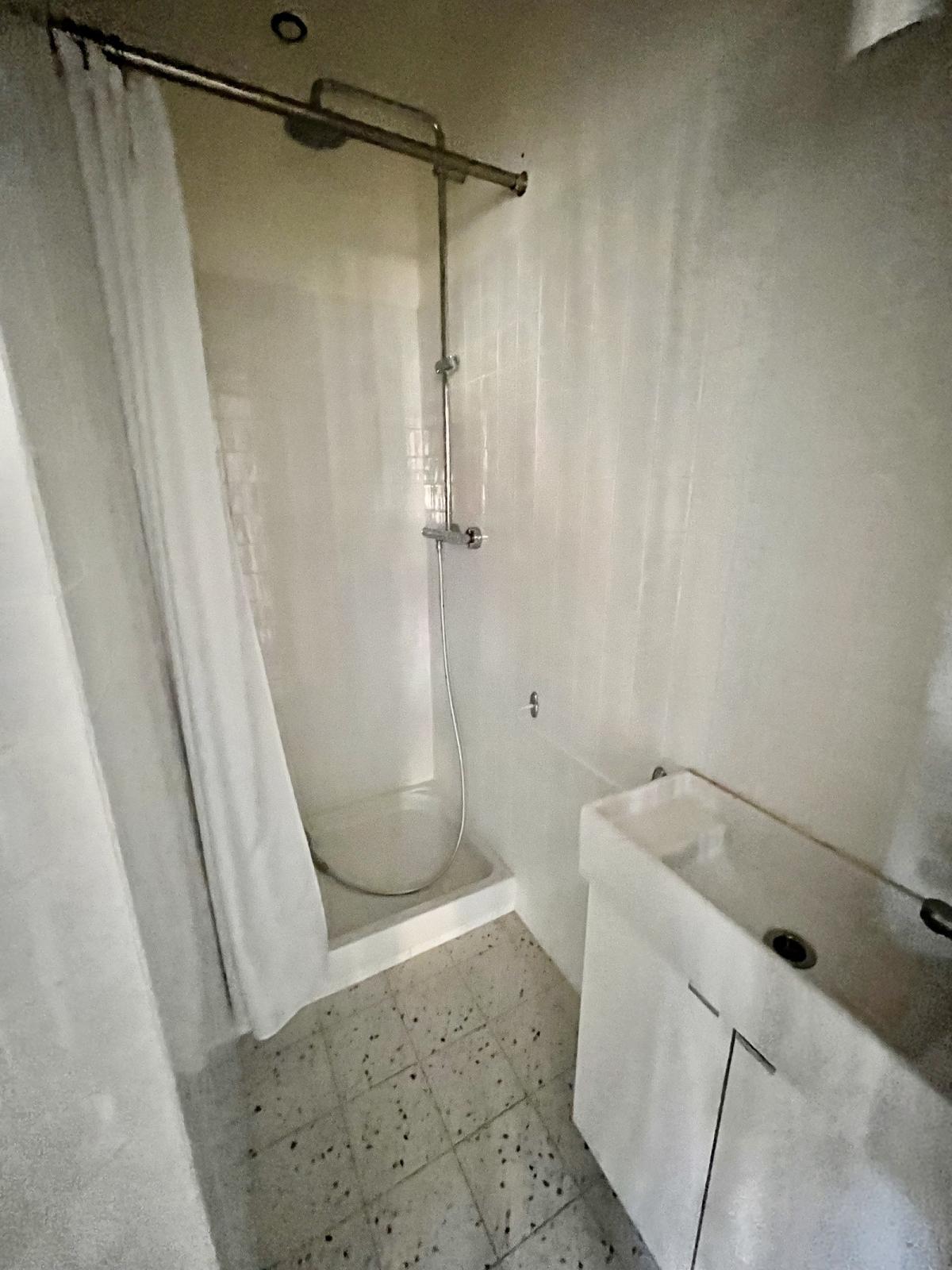 TROIS PIECES PARIS IIIème  LE MARAIS avec TERRASSE