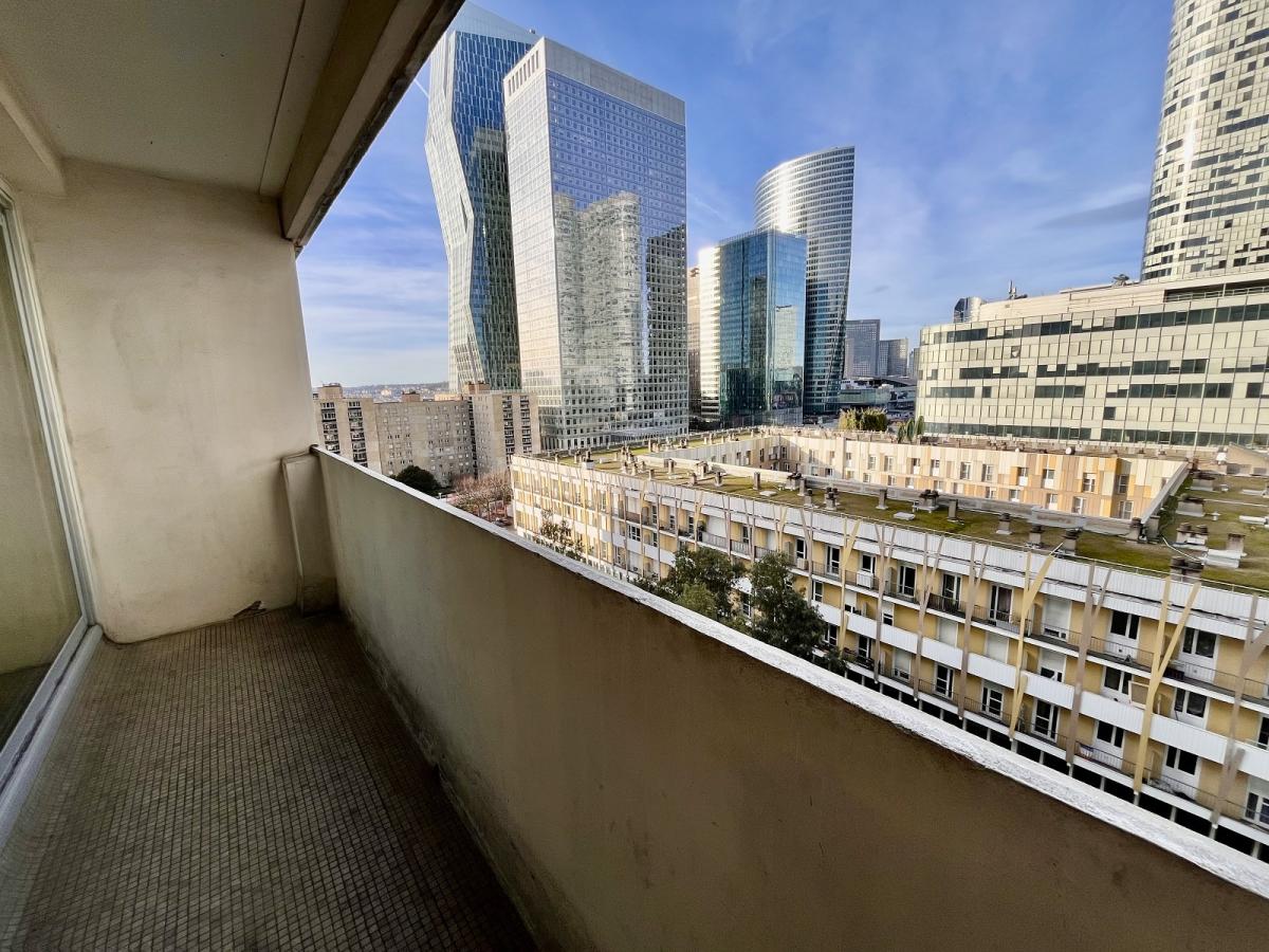 A LOUER 3 PIECES 79.19m² AVEC BALCON ET CAVE