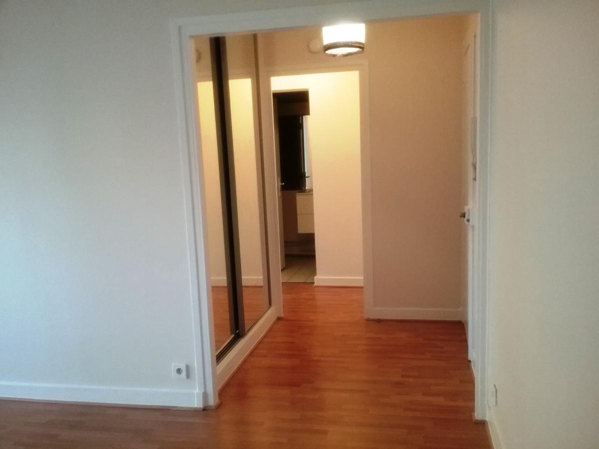 Paris XVème, Métro Balard 2 Pièces avec Parking