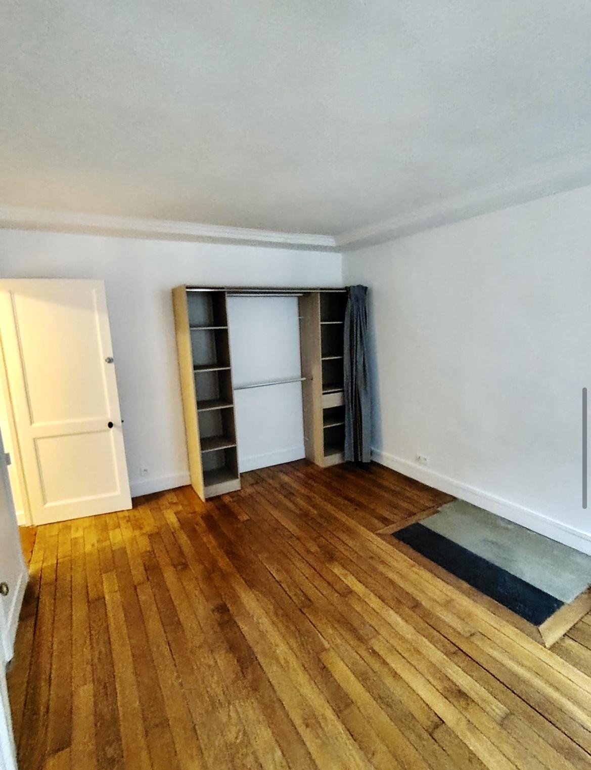 A LOUER 75001 PARIS 2P DE CHARME CONCORDE