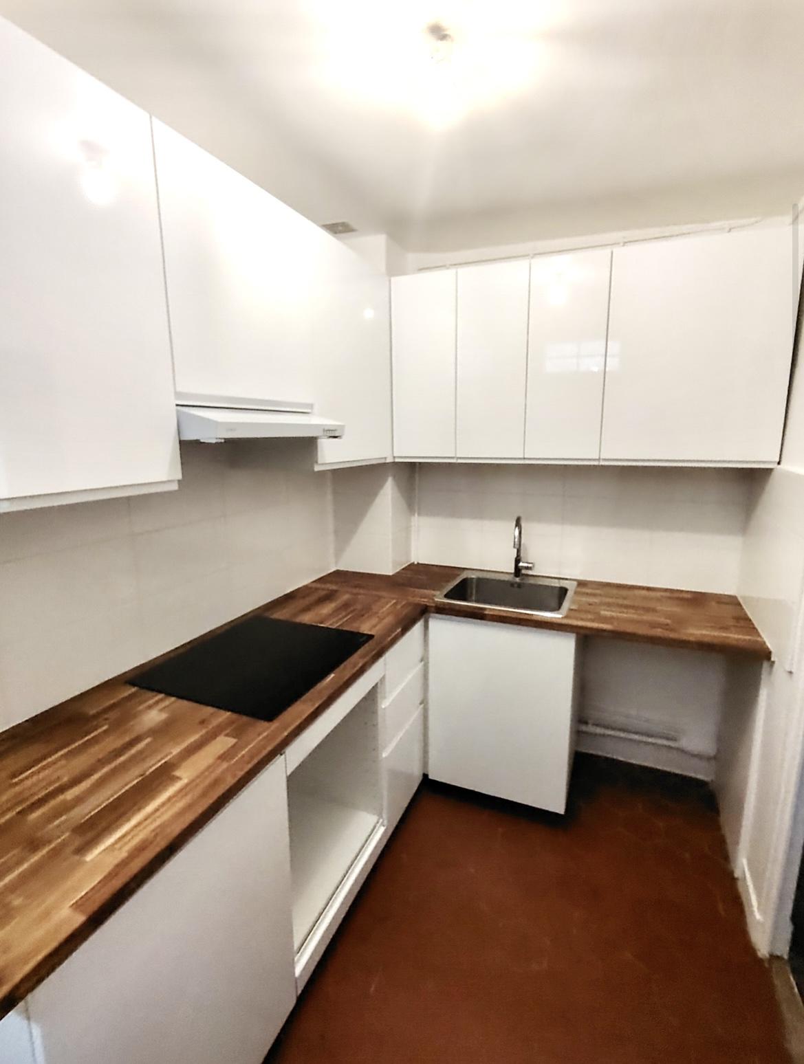 A LOUER 75001 PARIS 2P DE CHARME CONCORDE