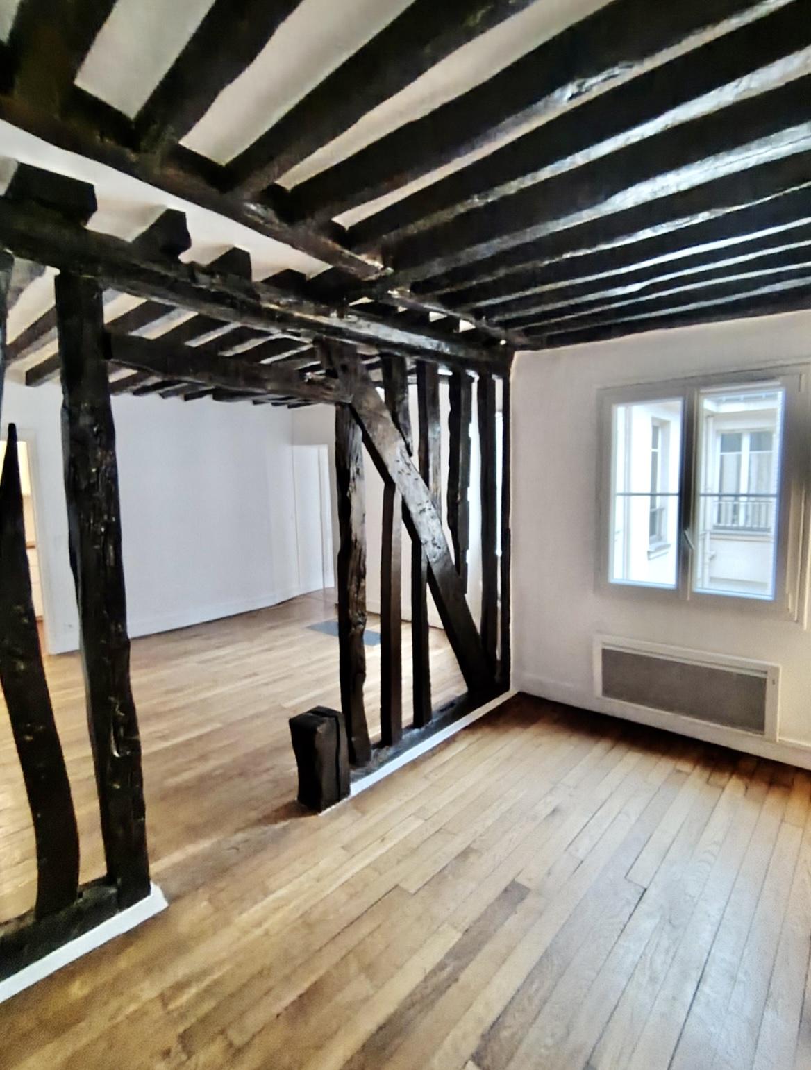 A LOUER 75001 PARIS 2P DE CHARME CONCORDE