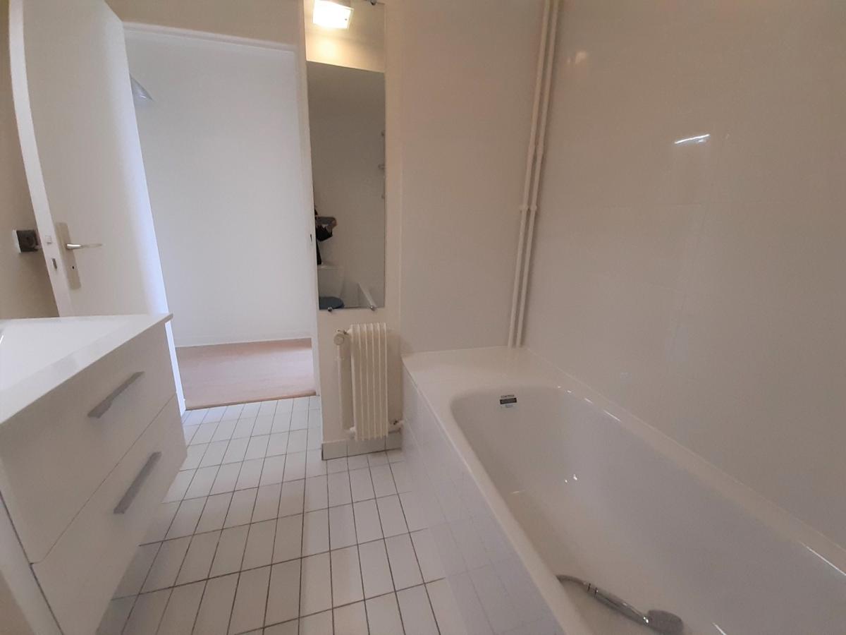 À LOUER  GRAND STUDIO 26.42m2 + TERRASSE DE 18m2 BOULOGNE BILLANCOURT. 