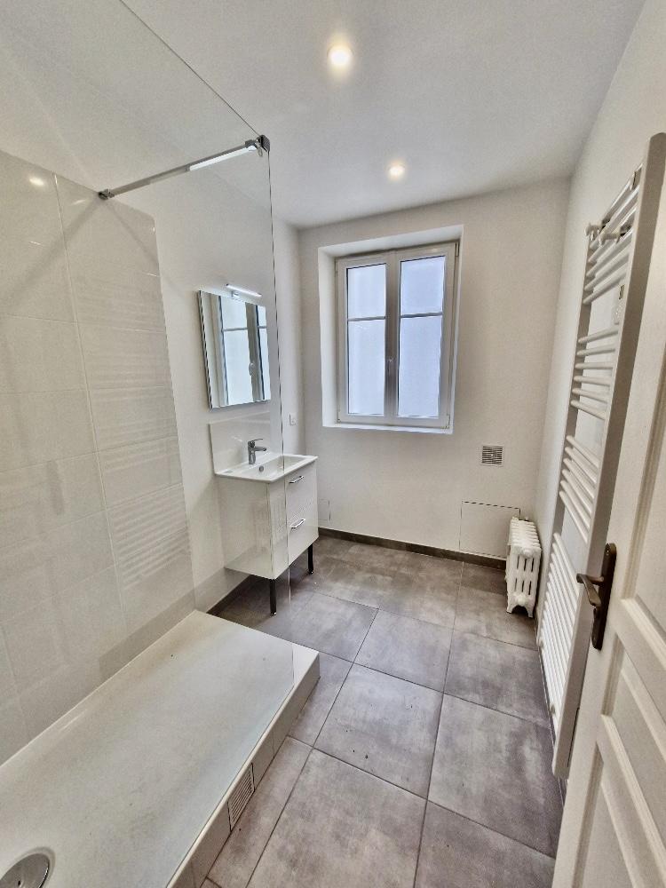 A LOUER 4 PIECES 77,63m² + chambre BOULOGNE BILLANCOURT  