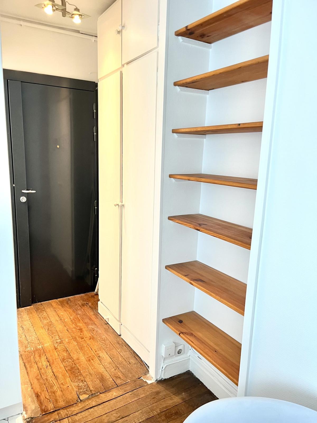 STUDIO MEUBLE PLACE VICTOR  HUGO PARIS XVI