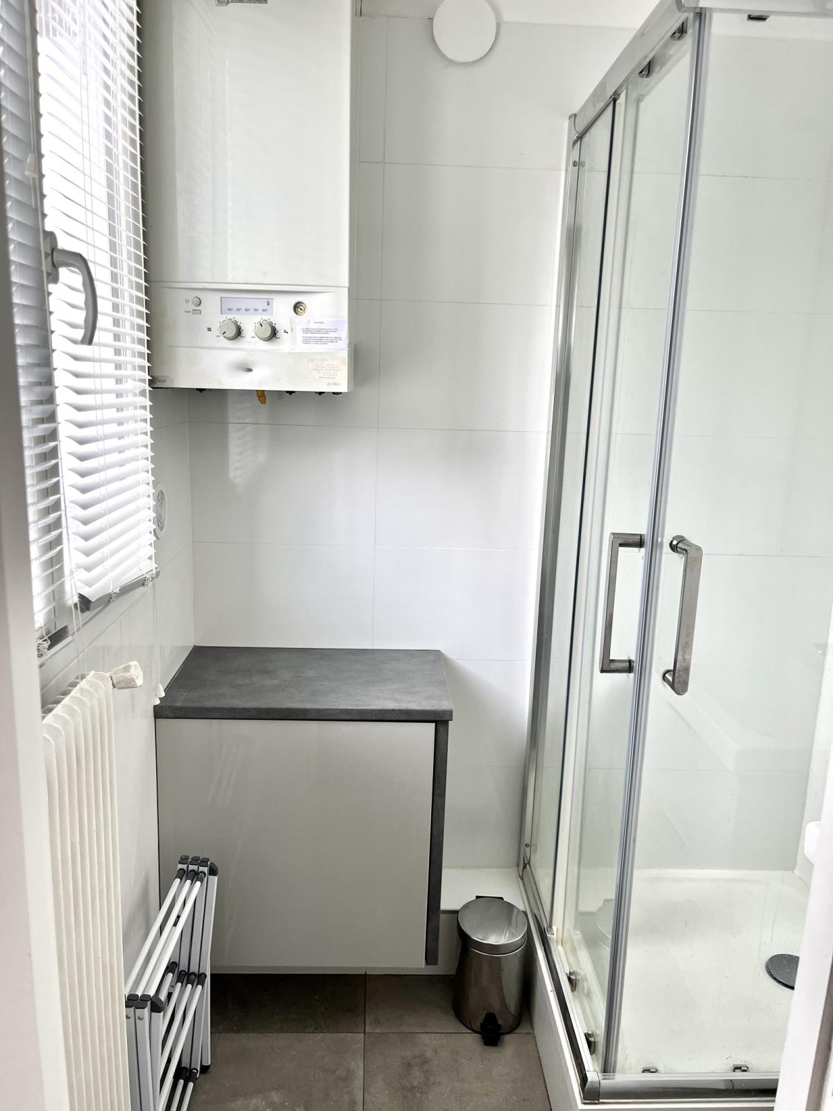 STUDIO MEUBLE PLACE VICTOR  HUGO PARIS XVI