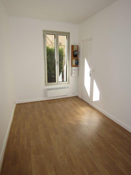 A LOUER 2 PIECES 26.61m²  NANTERRE VILLE