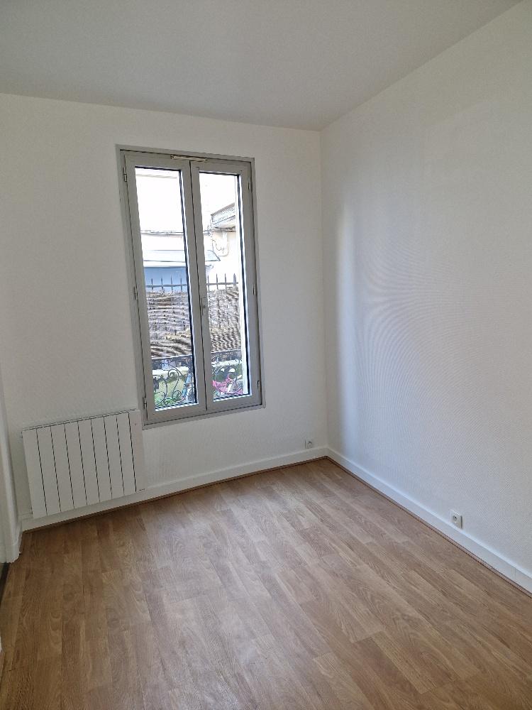 A LOUER 2 PIECES 26.61m²  NANTERRE VILLE