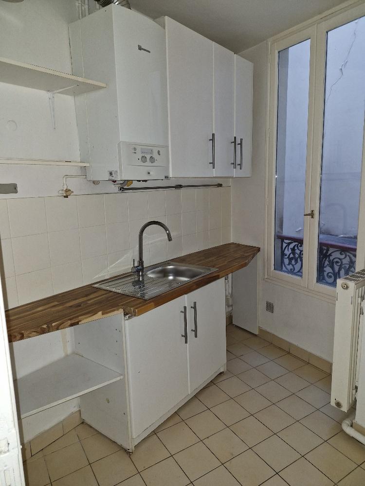 Paris XVIIème, Avenue de Clichy (métro Place Clichy) 2 Pièces de  40,59 m²