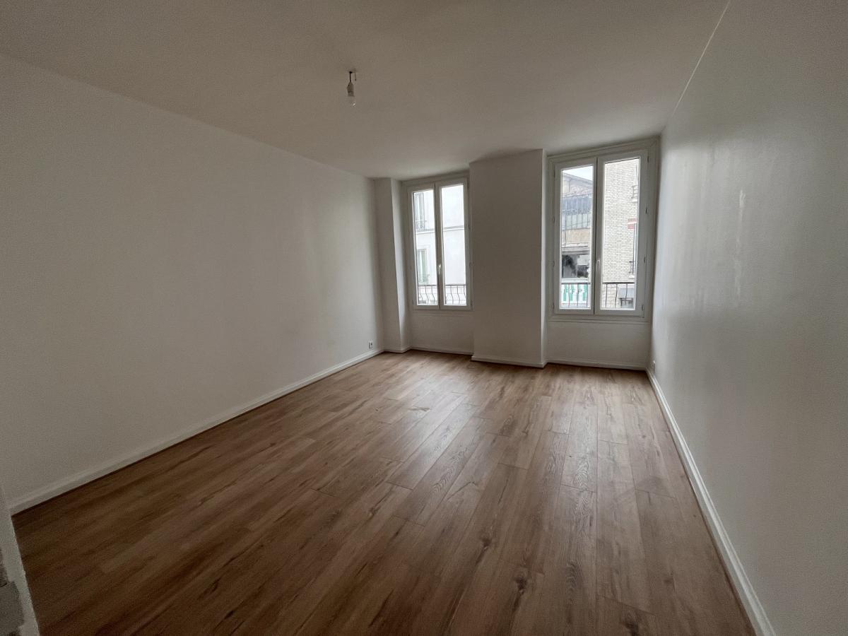 A LOUER 2 PIECES 30m²  93170 BAGNOLET . METRO ROBESPIERRE
