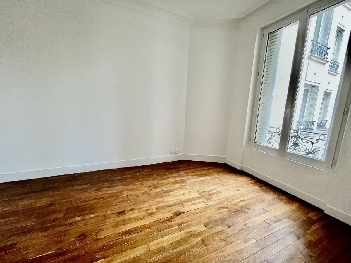 Levallois Perret (92300), à2min. Mairie et métro Anatole France, 2 Pièces de 34,47m²