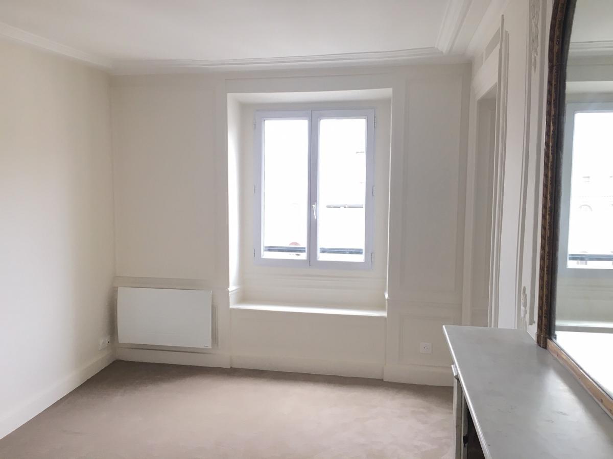 A LOUER 75006 PARIS 4P DUPLEX RUE BONAPARTE 