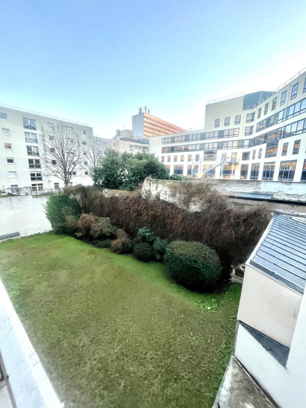 A LOUER 75019 BD DE LA VILLETTE 