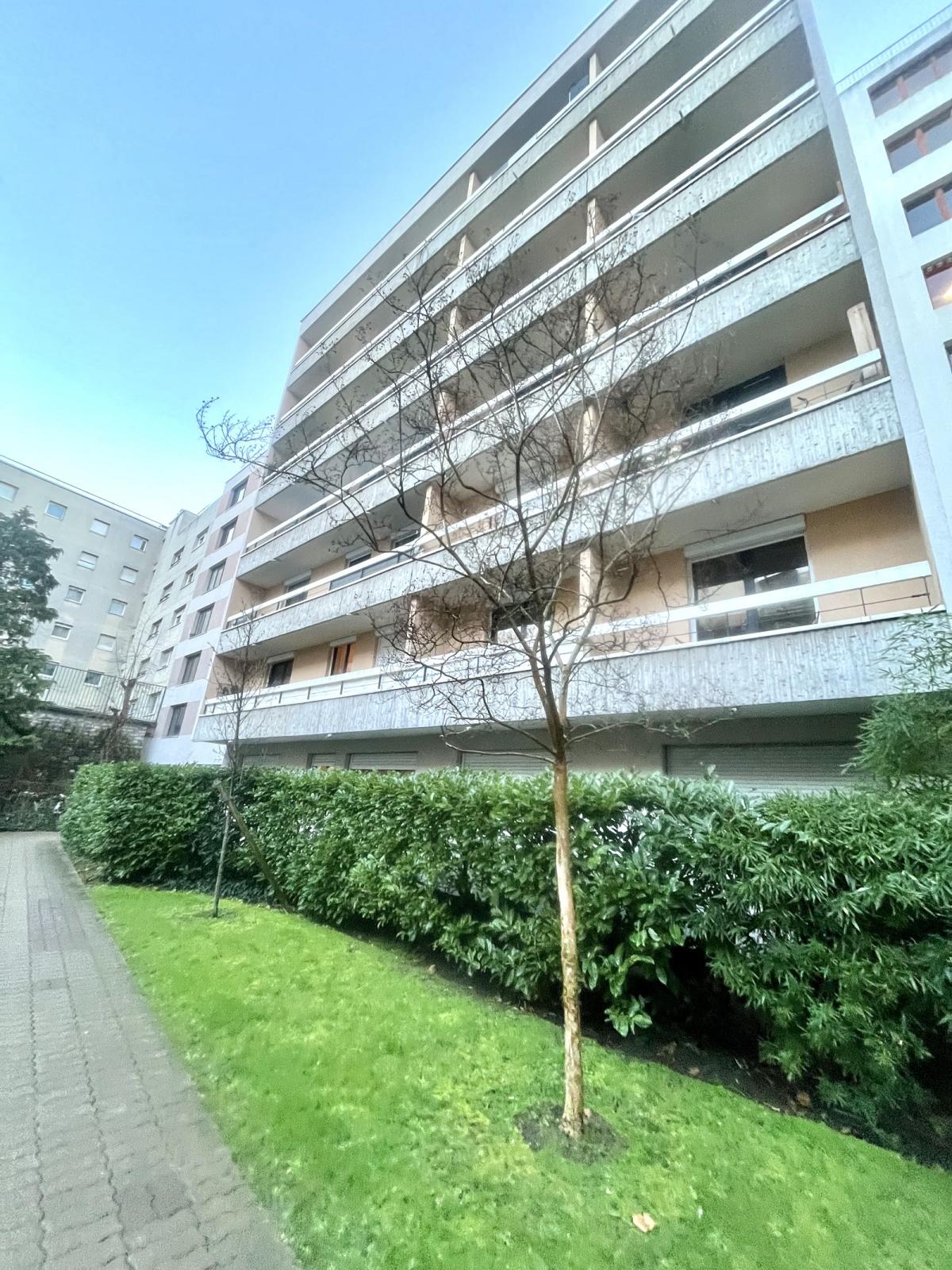 A LOUER 75019 BD DE LA VILLETTE 