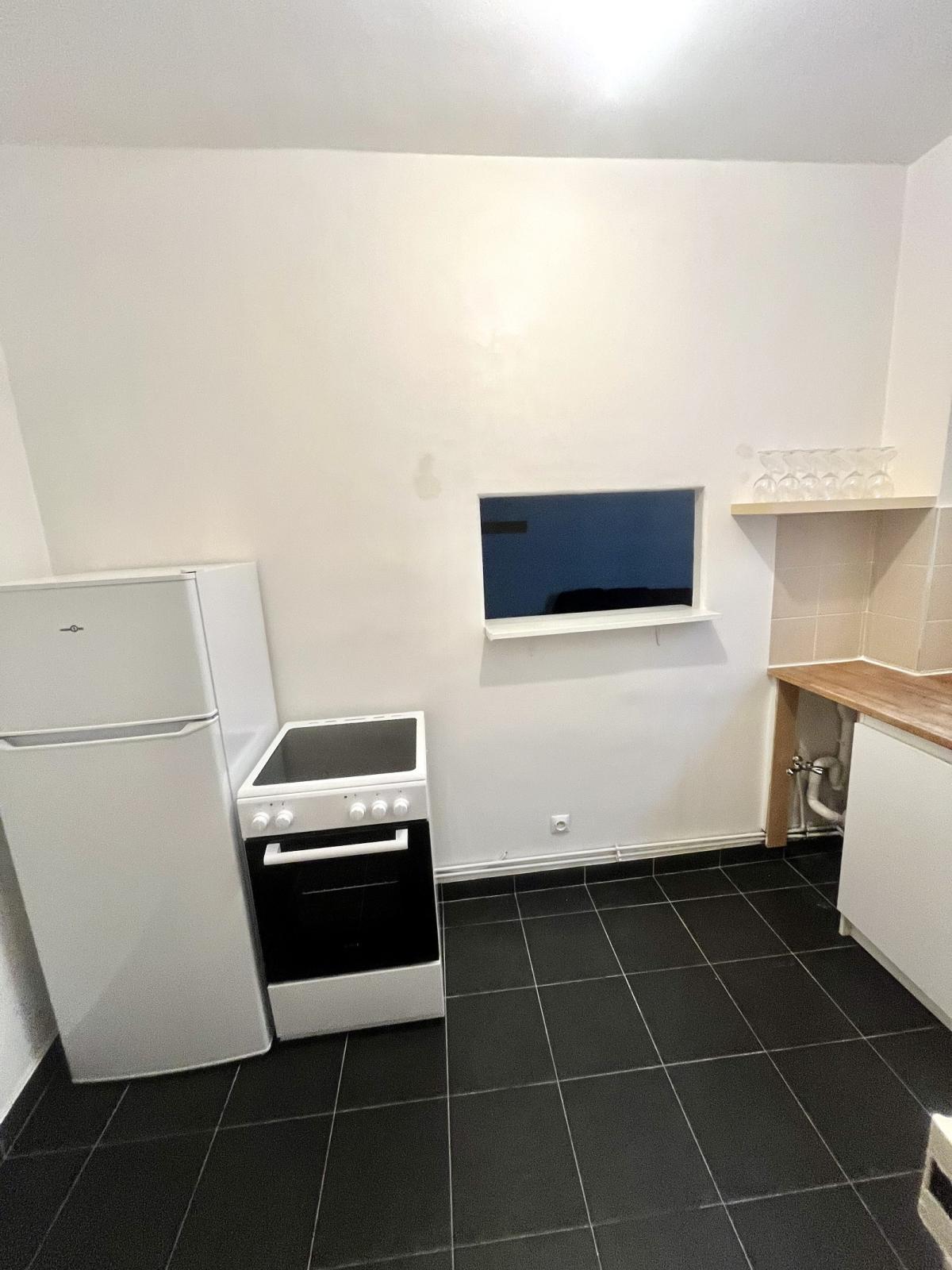 A LOUER 75015 2PIECES MEUBLÉ CONVENTION 