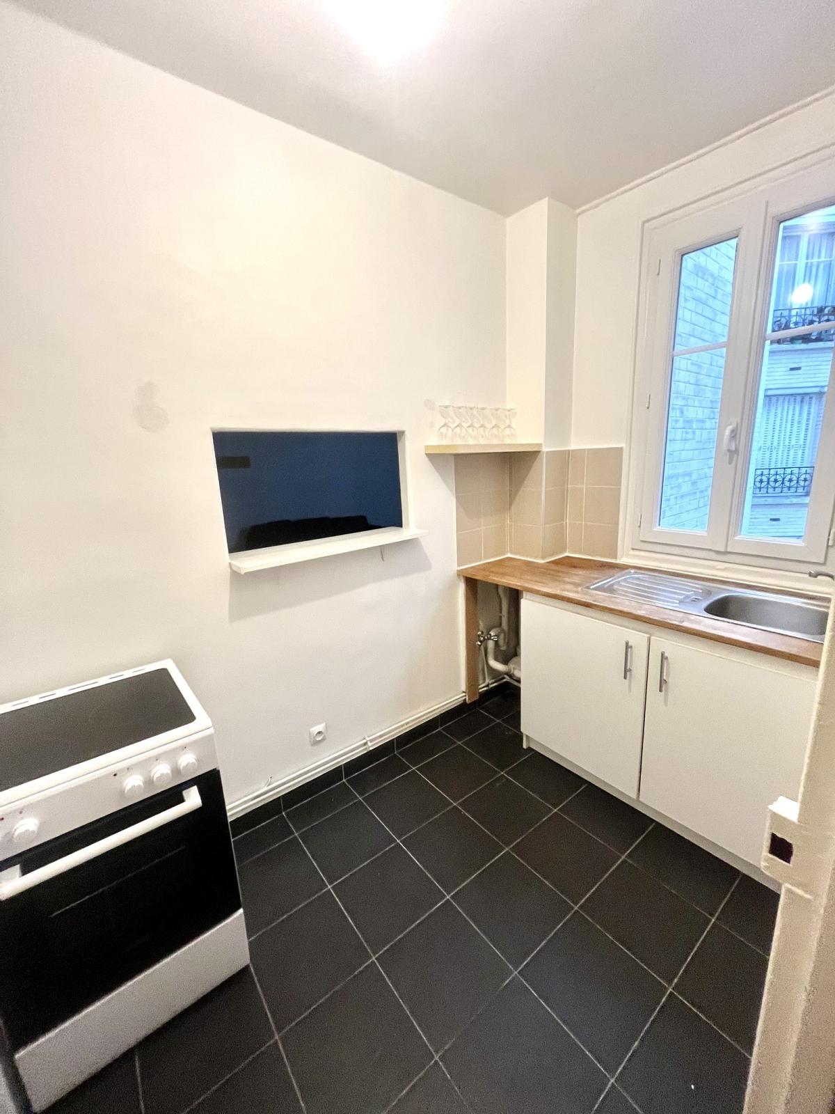 A LOUER 75015 2PIECES MEUBLÉ CONVENTION 