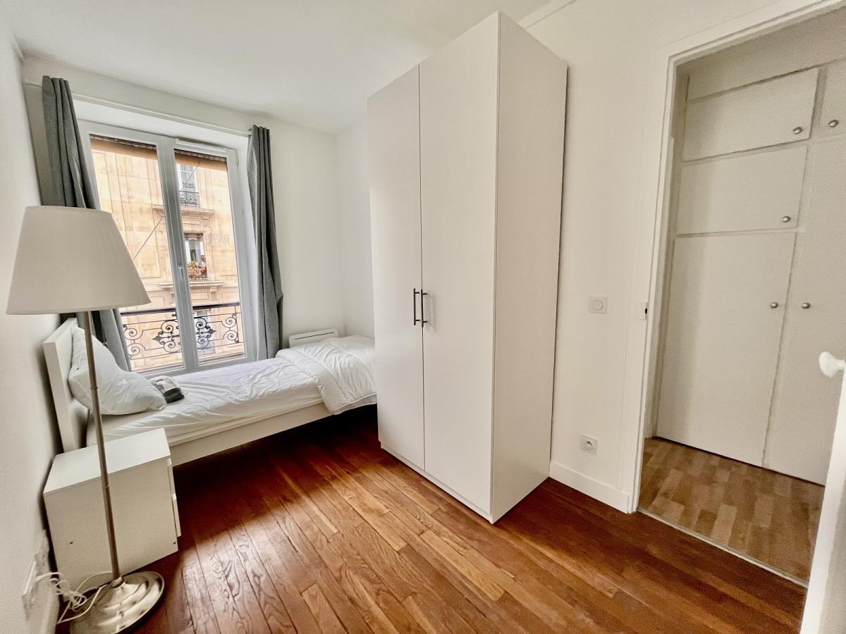 A LOUER 3P Meublé PARIS XVIIIème  REFAIT NEUF-JULES JOFFRIN