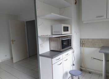 A LOUER 2 Pièces 40m² avec  BALCON,  CAVE et PARKING   94700 MAISON ALFORT