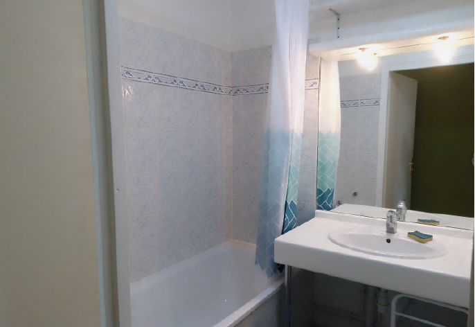 A LOUER 2 Pièces 40m² avec  BALCON,  CAVE et PARKING   94700 MAISON ALFORT