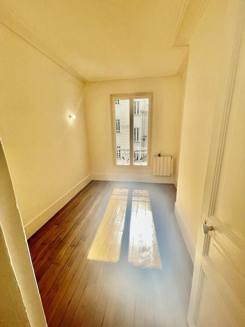 PARIS XVIIème Poncelet/ TERNES Grand 3 Pièces 