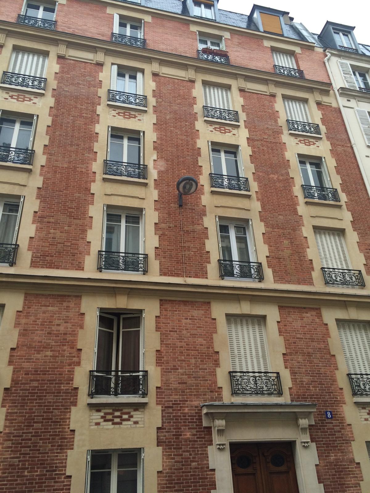 A LOUER 2 Pièces 33.44m²  Paris VIIème