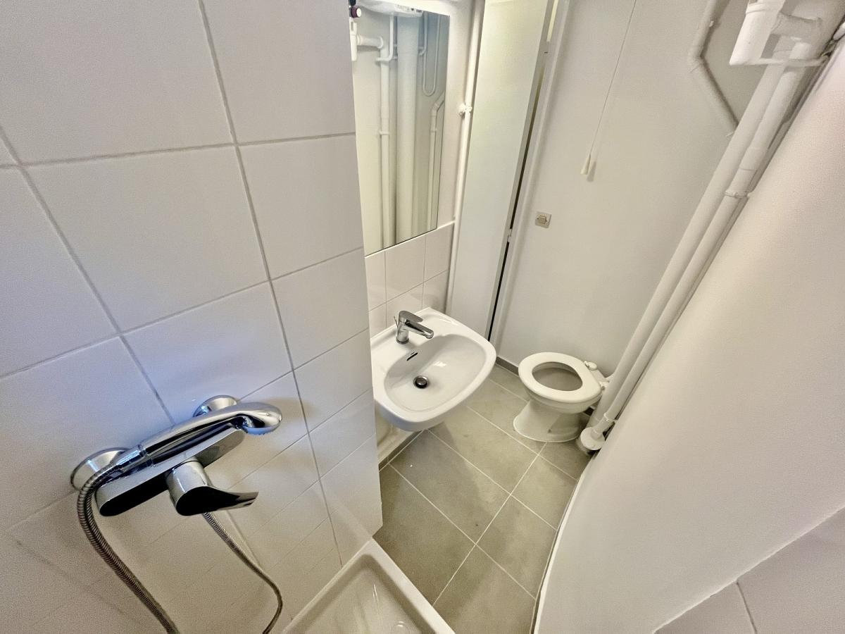 PAris XVIIIème, Mairie du XVème Jules Joffrin, Studio meublé