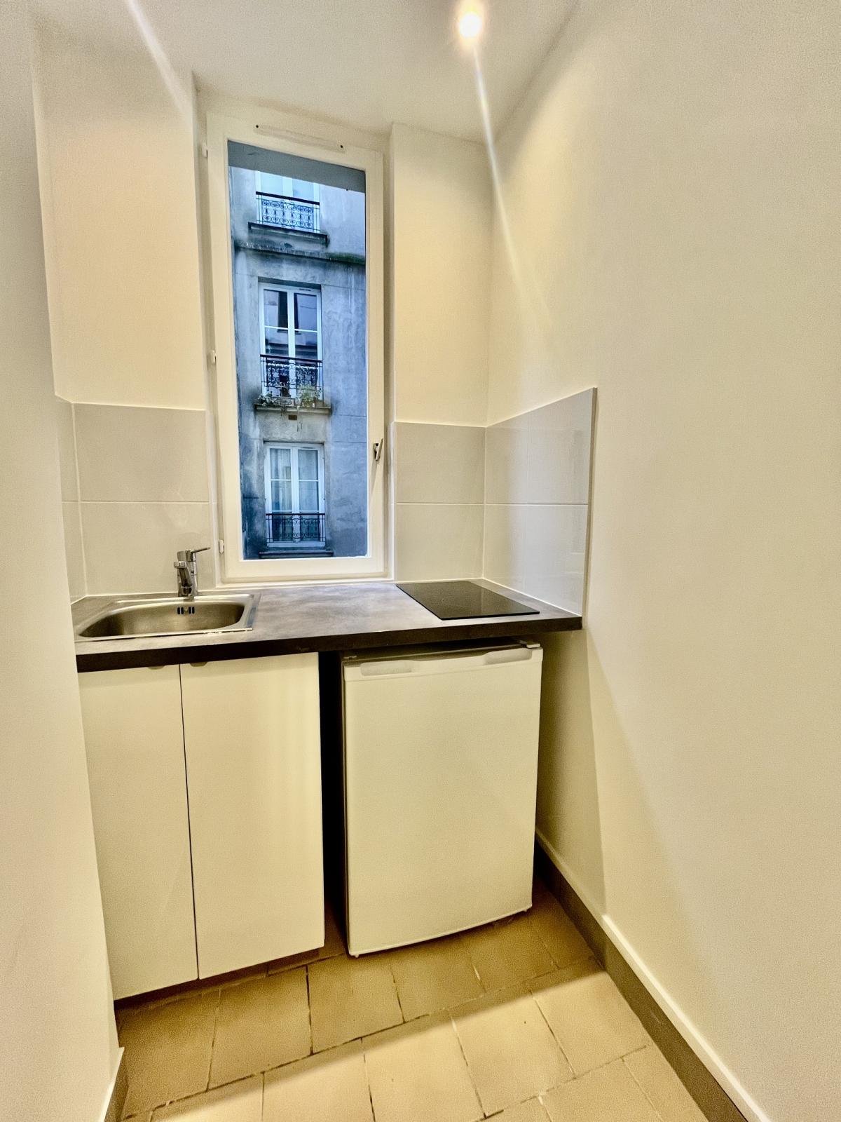 PAris XVIIIème, Mairie du XVème Jules Joffrin, Studio meublé