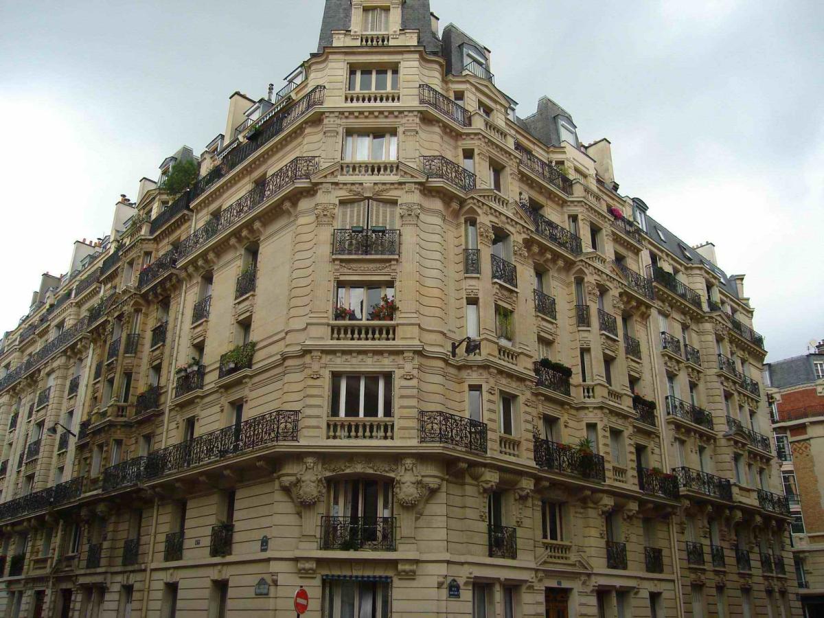PARIS XVème  Sèvres Lecourbe 3P 77,19m²