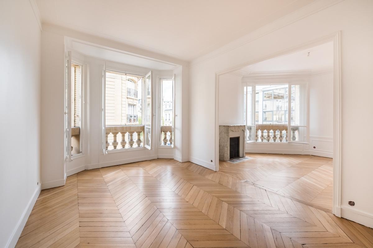 PARIS XVème  Sèvres Lecourbe 3P 77,19m²