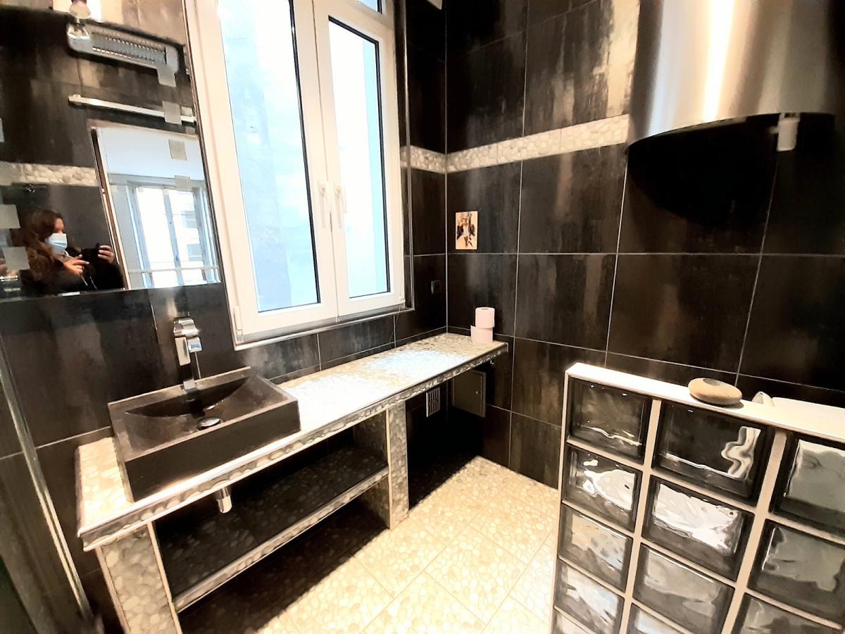 LOCATION MEUBLEE RUE QUINCAMPOIX  GRAND STUDIO 30m² 