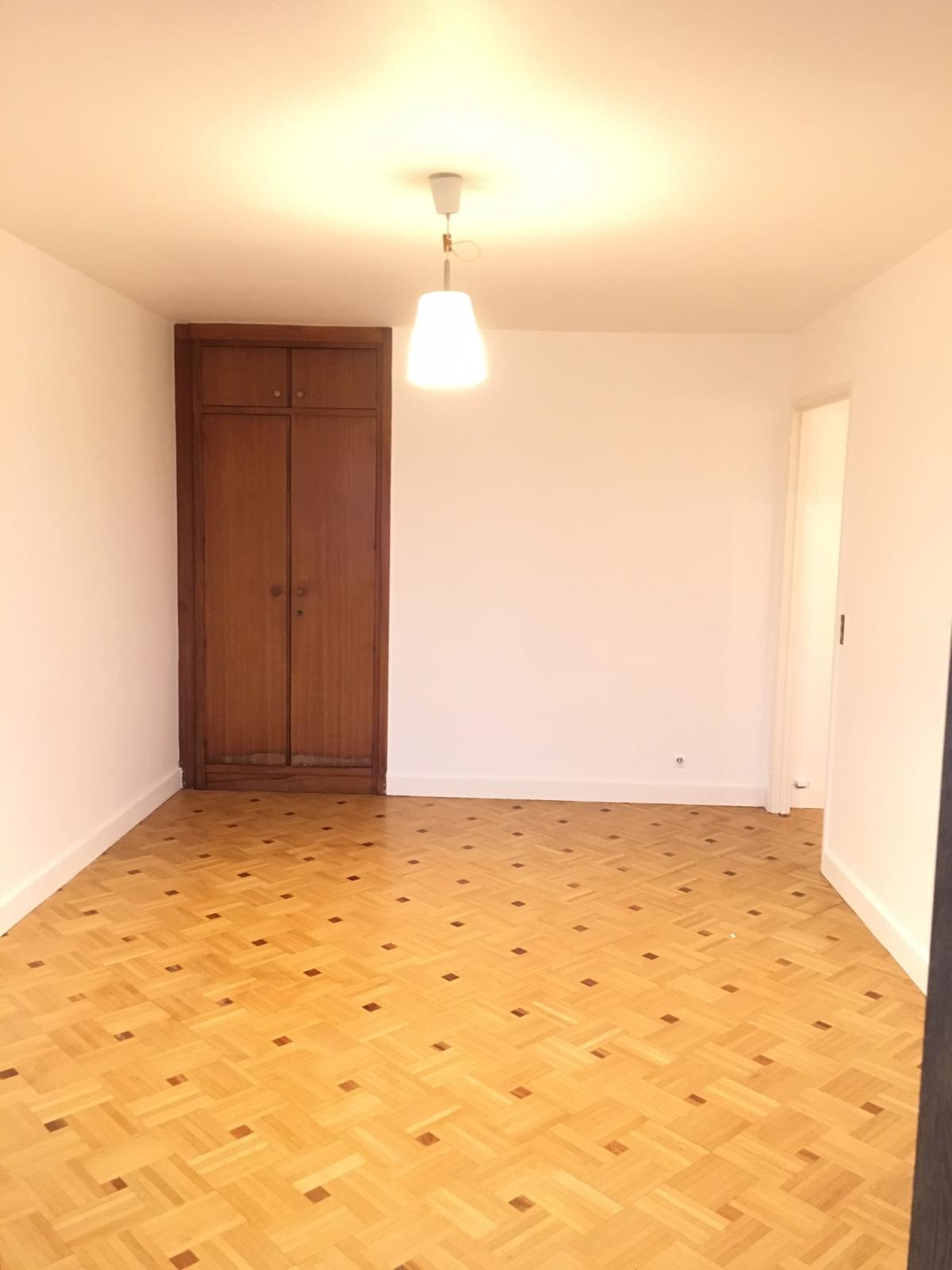 Paris XIIIème  OLYMPIADES , Studio avec Balcon