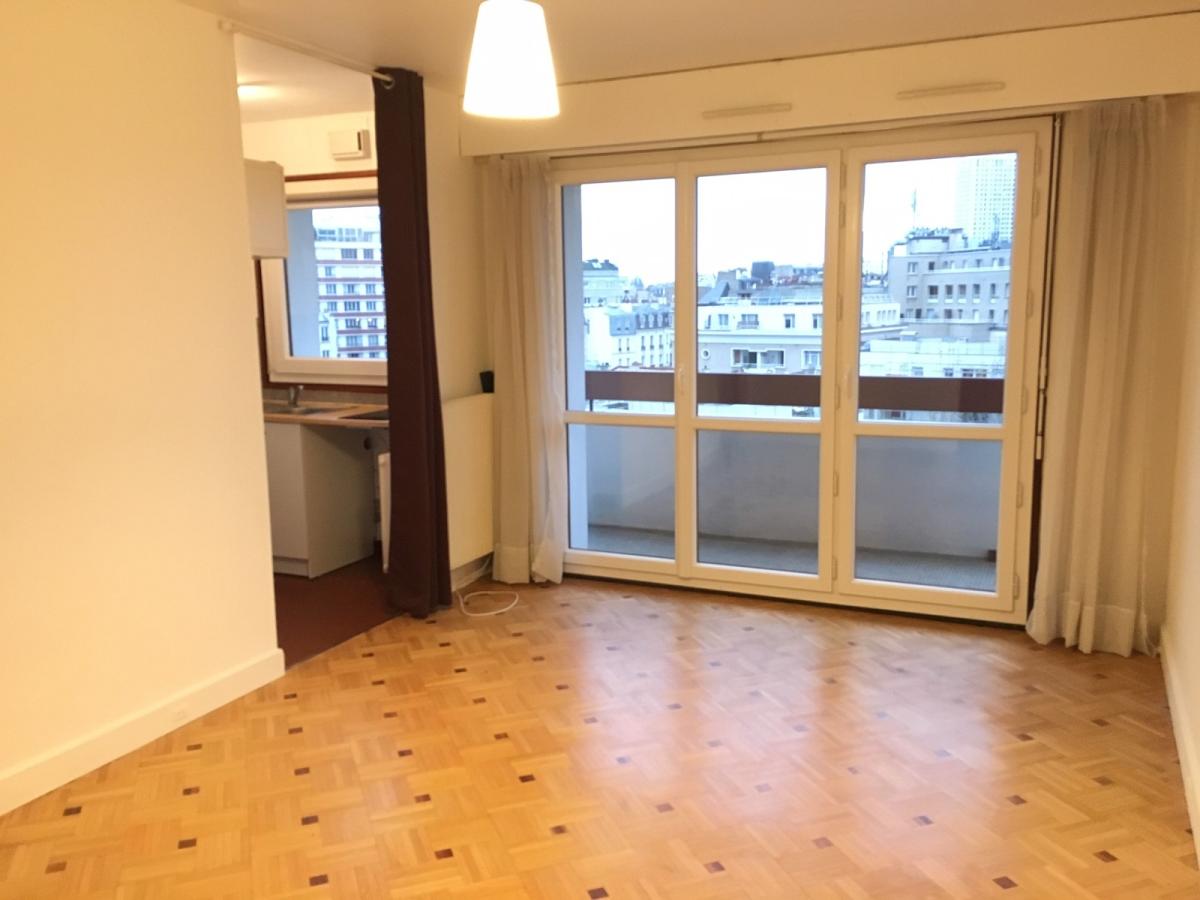 Paris XIIIème  OLYMPIADES , Studio avec Balcon