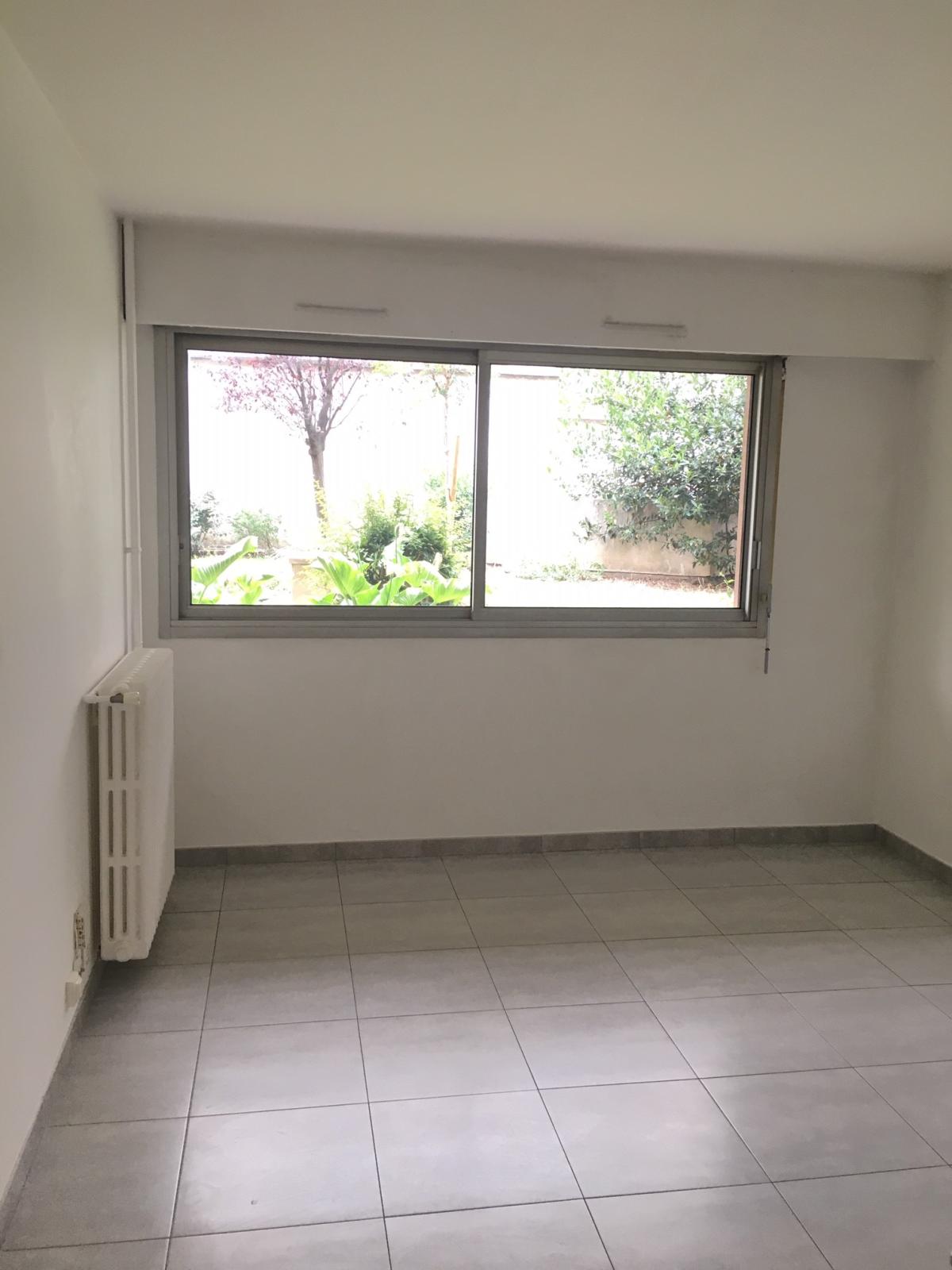 Paris XIVème, métro Alésia  Studio de 19,88m²