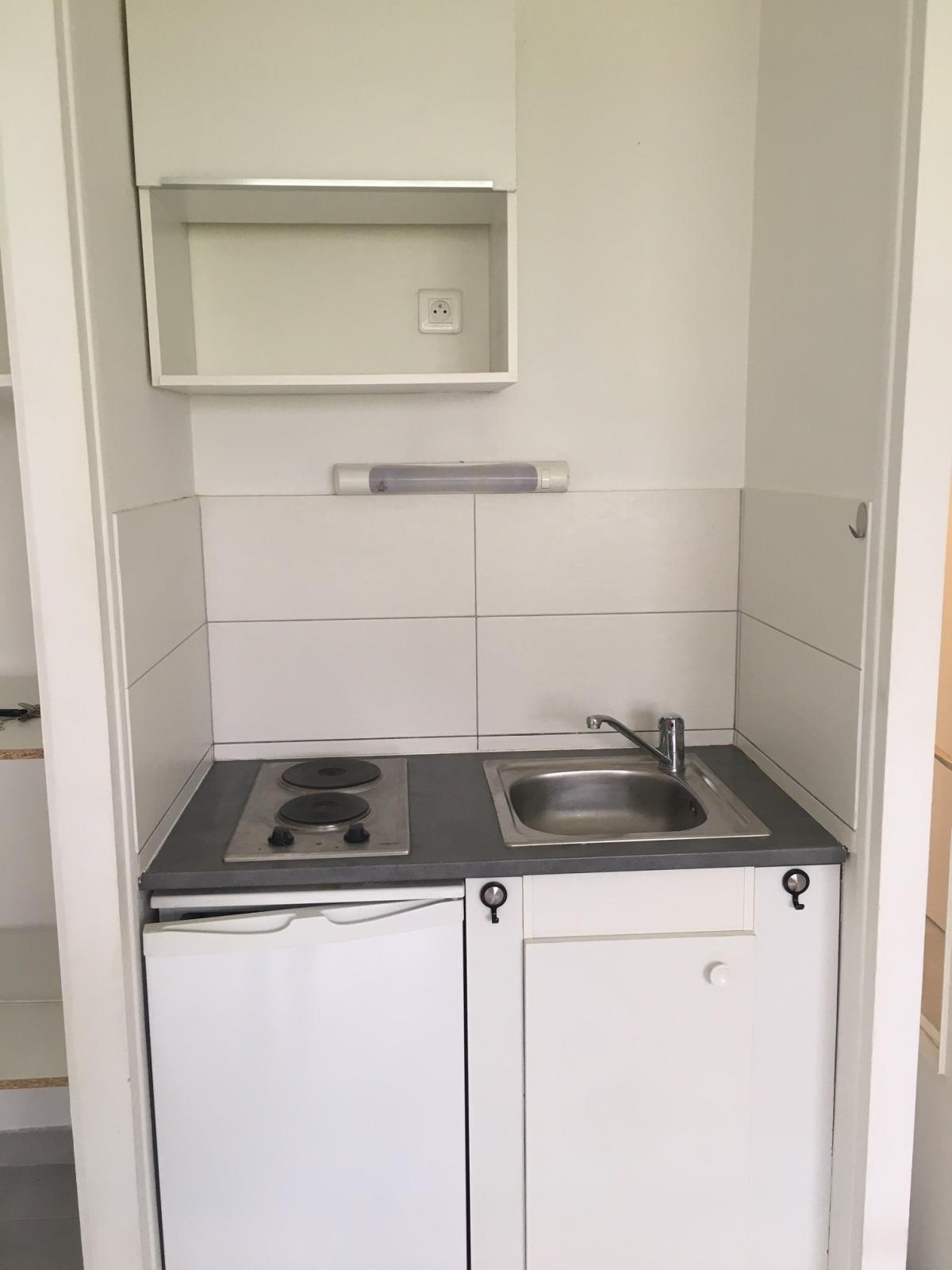 Paris XIVème, métro Alésia  Studio de 19,88m²