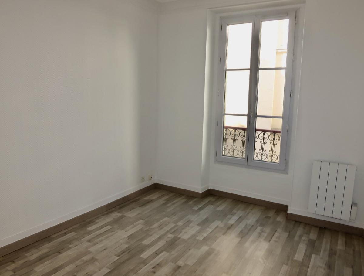 Paris XXème, Ménilmontant 2 pièces e 35,14 m² refait à neuf
