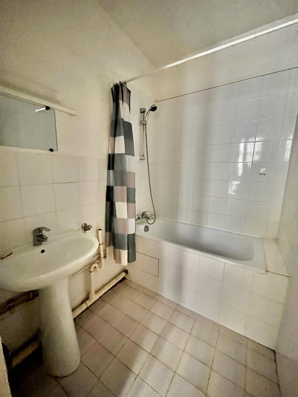 A LOUER 2 pièces  35m² Paris XIIème  MONTGALLET 