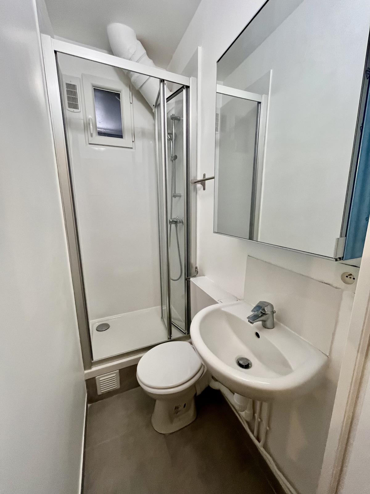 A LOUER  2P  PARIS XIIème MONTGALLET 29.60m²