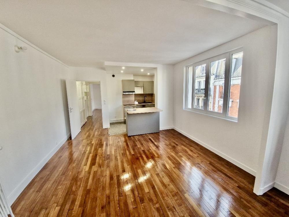 Paris XVème, métro Volontaires, Grand 2Pièces de 51,24m²