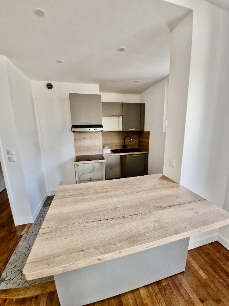 Paris XVème, métro Volontaires, Grand 2Pièces de 51,24m²