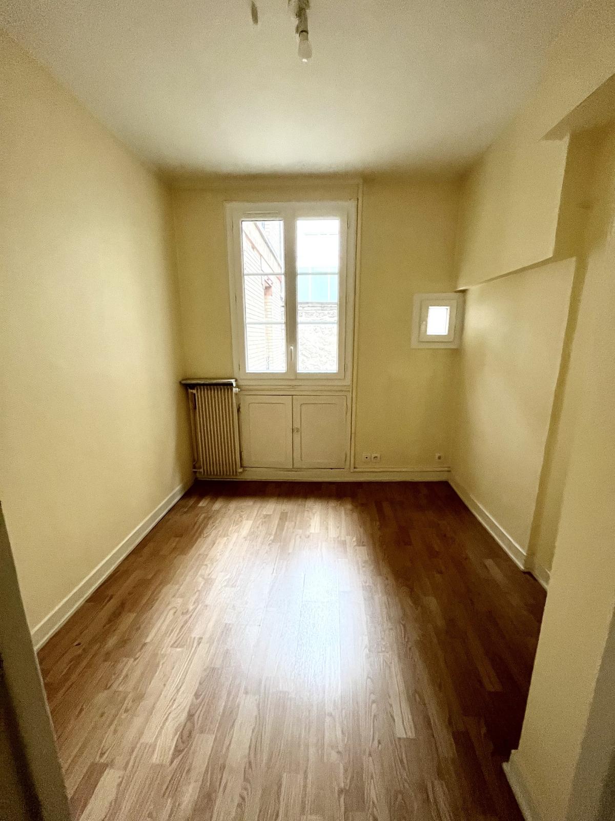 A LOUER  3/4 Pièces  62m²   Saint Augustin PARIS VIIIème  