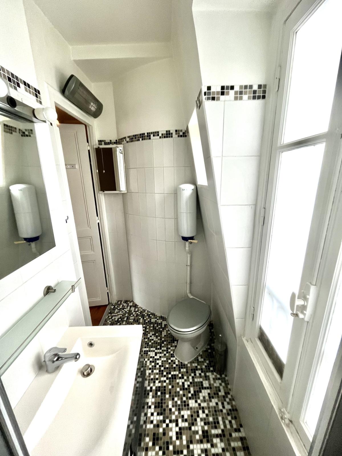 2 PIECES MEUBLE  M°CONVENTION