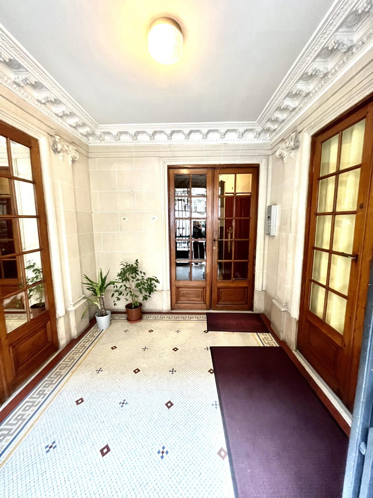 2 PIECES MEUBLE  M°CONVENTION