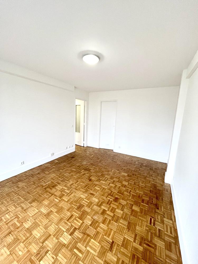 a louer 3P RENOVE L'HAY LES ROSES