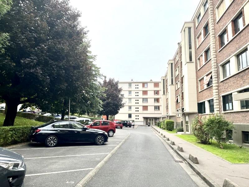 a louer 3P RENOVE L'HAY LES ROSES