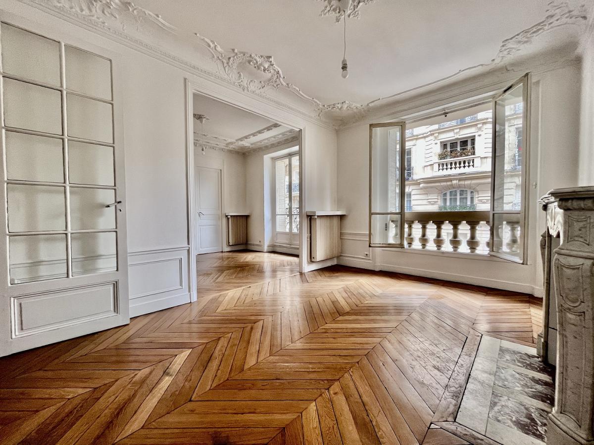 PARIS XVème Sèvres Lecourbe Beau 3 pièces