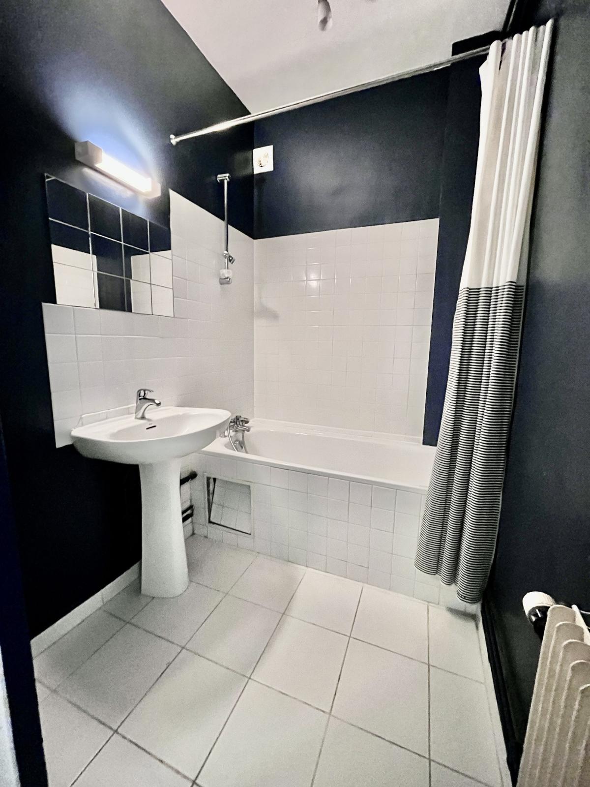 PARIS XVème Sèvres Lecourbe Beau 3 pièces