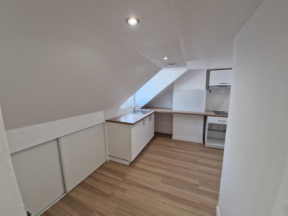 A LOUER 2 Pièces EN DUPLEX PARIS IIème  BONNE NOUVELLE 