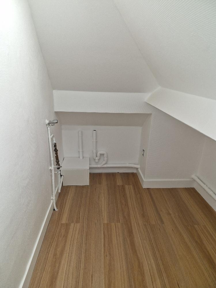 A LOUER 2 Pièces EN DUPLEX PARIS IIème  BONNE NOUVELLE 